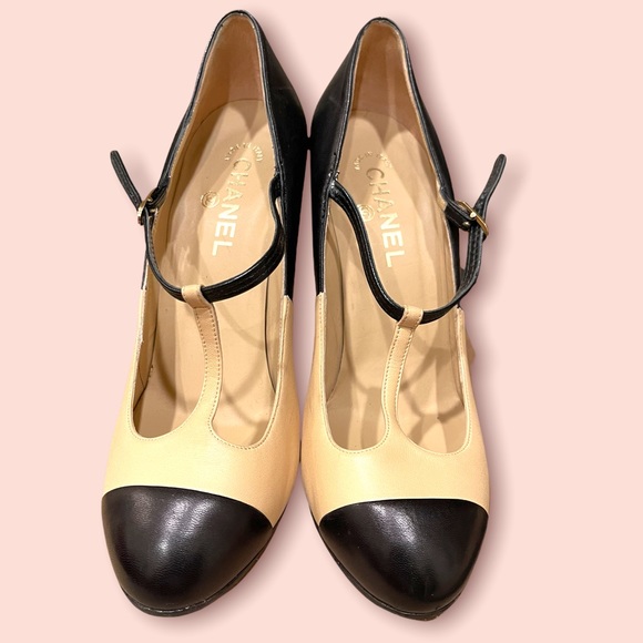 Chanel Black and Beige Mary Jane’s CC Back Logo - Picture 3 of 11